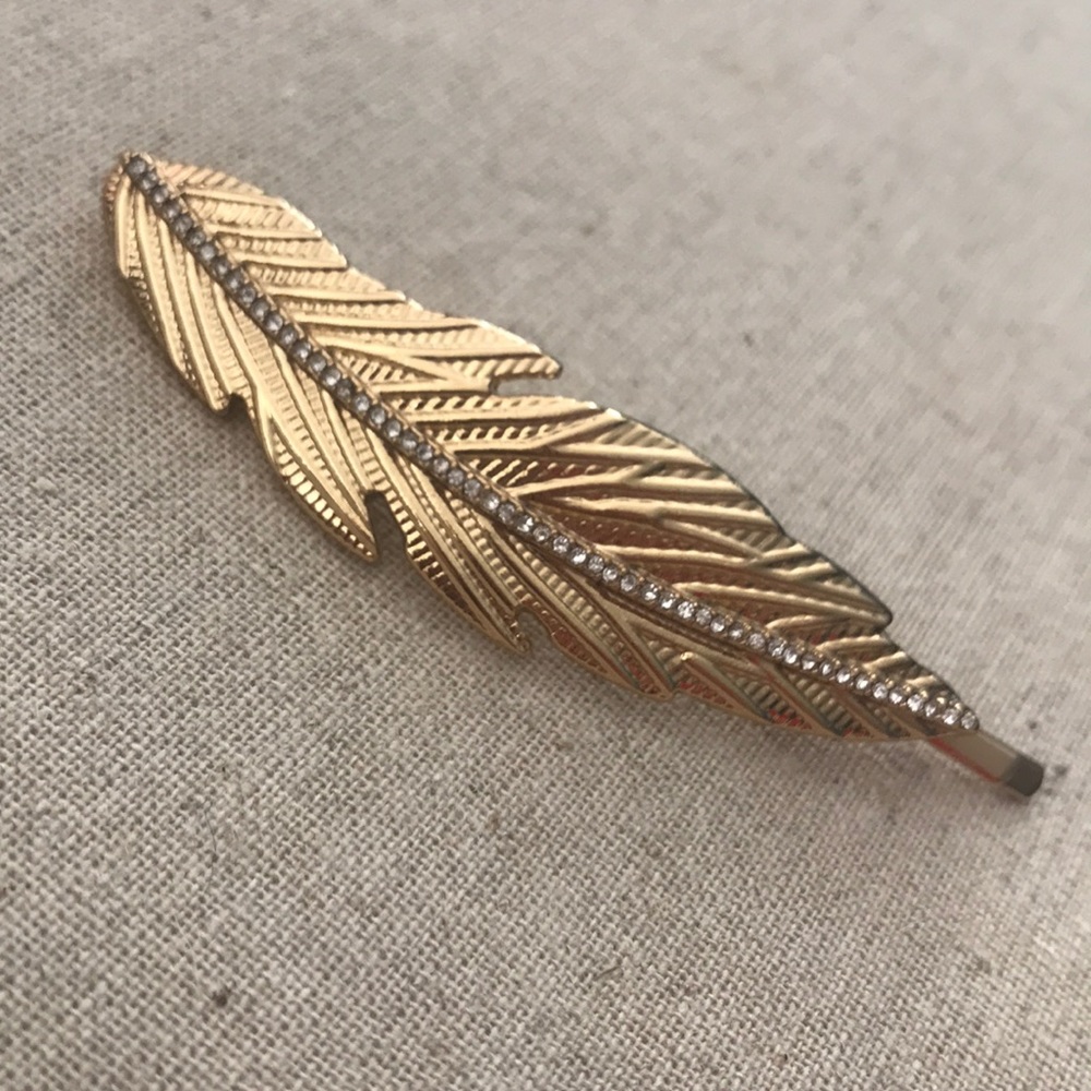 Stella & Dot Gold Pave Leaf Hair Clip